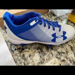 Youth Under Armour cleats. Worn once, like new condition.